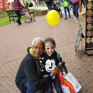 Meet your Posher, Charmaine